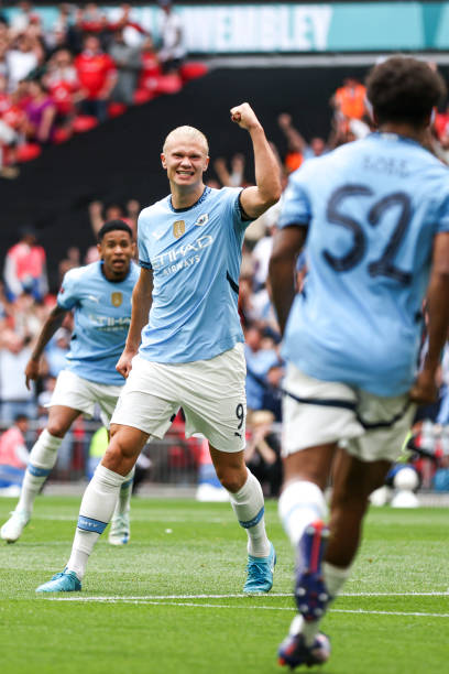 而更像是N 而更像是N