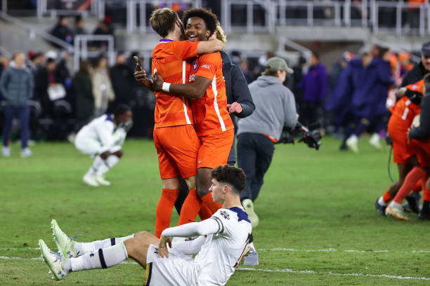 高位逼抢 高位逼抢