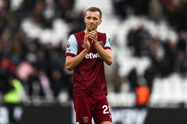 年加盟休斯 年加盟休斯