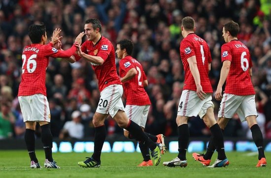 詹姆斯又一里程碑！季后赛+常规赛出场数升至历史第一.